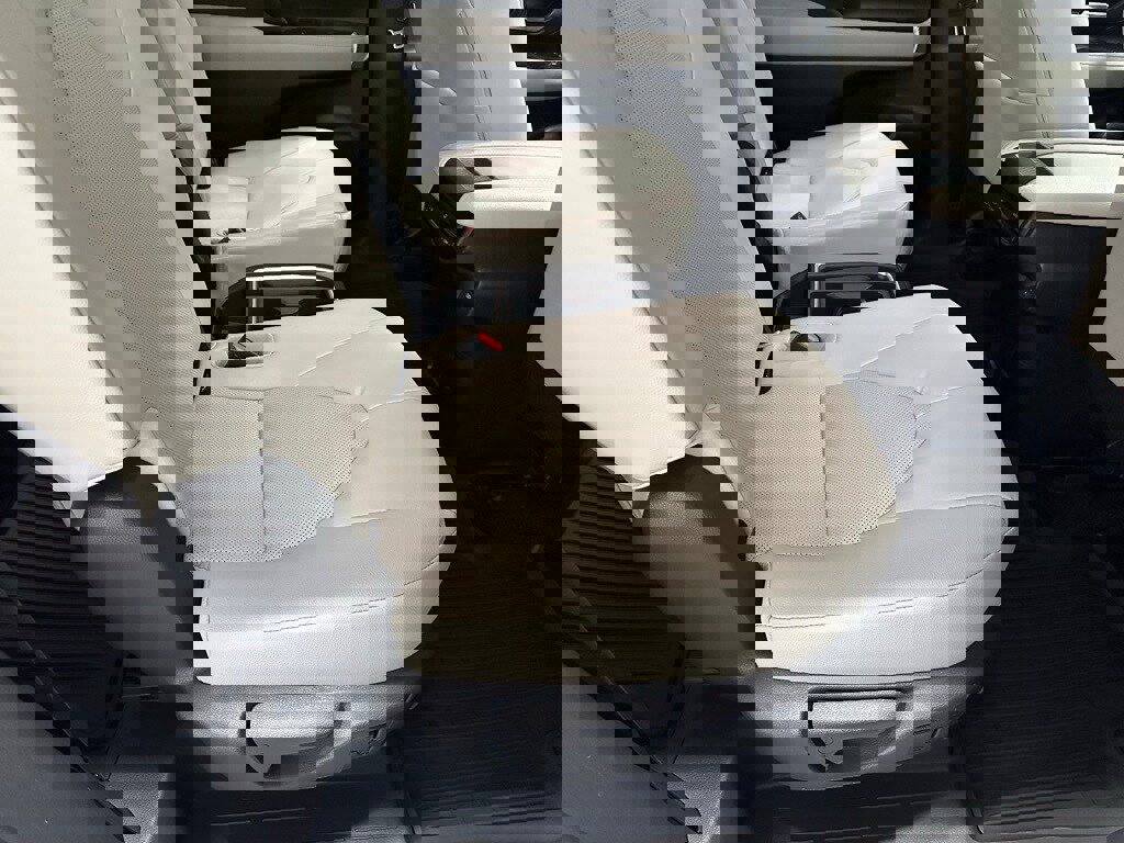 Used 2025 Toyota Grand Highlander AWD image 55