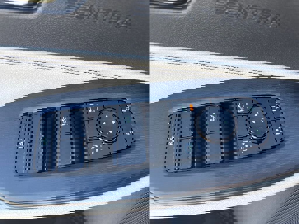 New 2026 Nissan Sentra SL w/ Floor Mat Package image 18