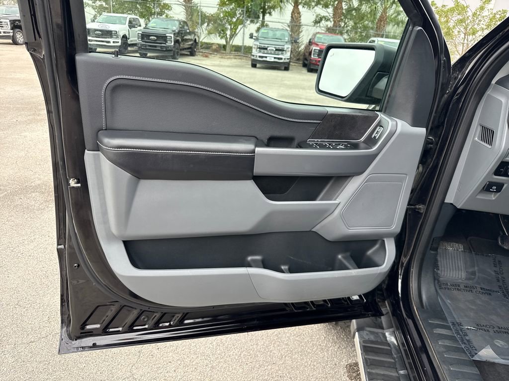 Used 2025 Ford F150 XLT w/ Equipment Group 301A Standard image 12