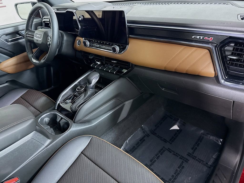 Used 2024 GMC Canyon AT4 w/ AT4 Premium Package image 32