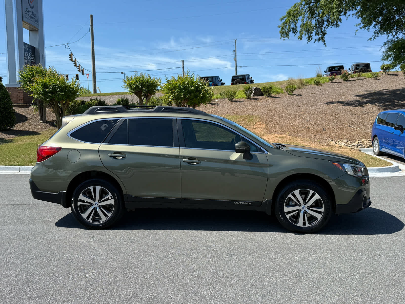 Used 2018 Subaru Outback 2.5i Limited w/ Popular Package #2 AWD/4WD image 6