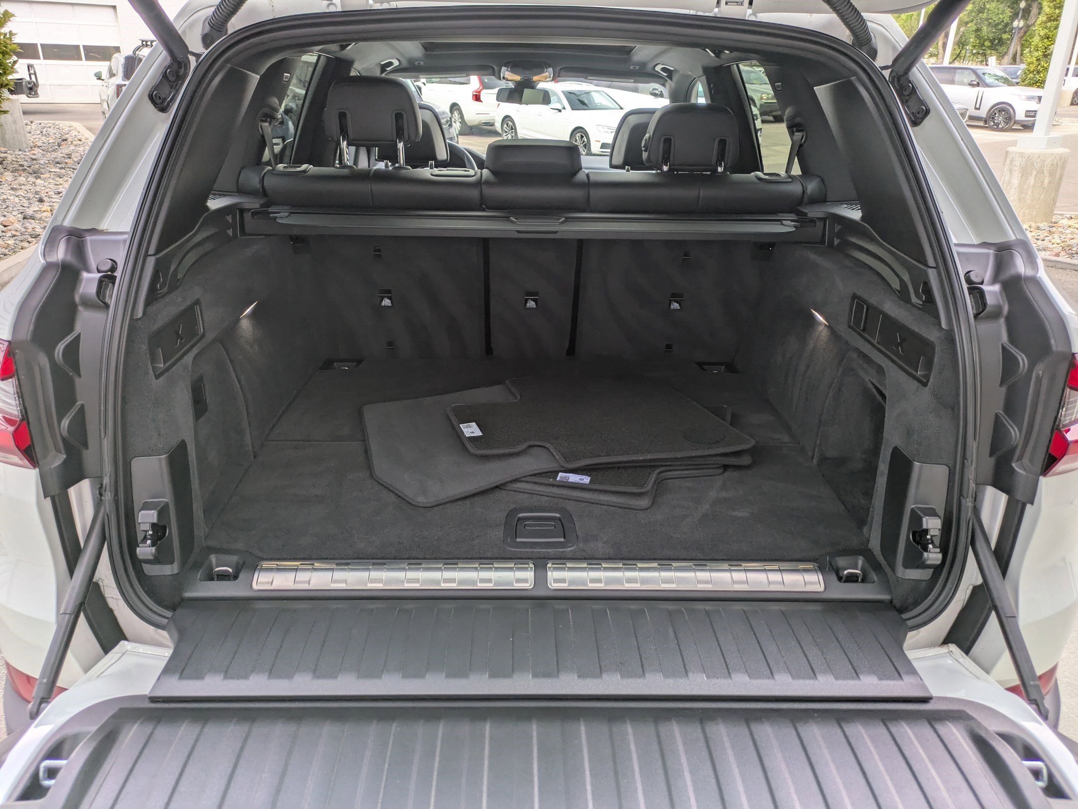 Used 2023 BMW X5 xDrive45e w/ Luxury Seating Package image 31