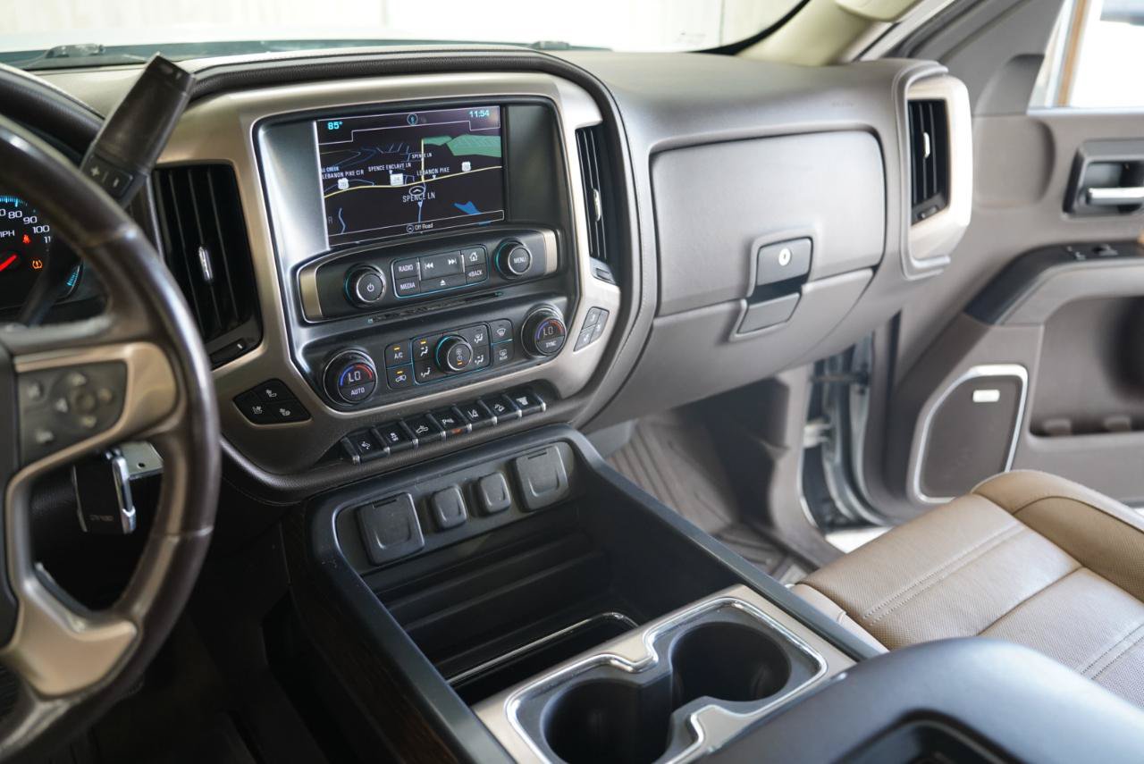 Used 2017 GMC Sierra 2500 Denali w/ Duramax Plus Package AWD/4WD image 21