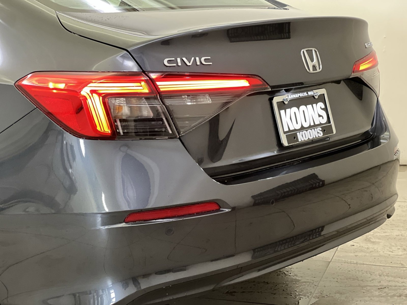 Used 2023 Honda Civic Touring image 28