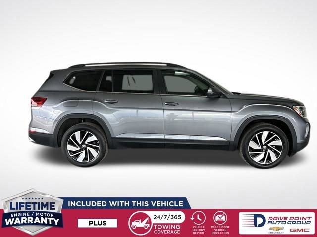 Used 2025 Volkswagen Atlas SE AWD/4WD image 2
