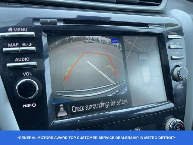 Used 2020 Nissan Murano SL w/ Moonroof Package image 16