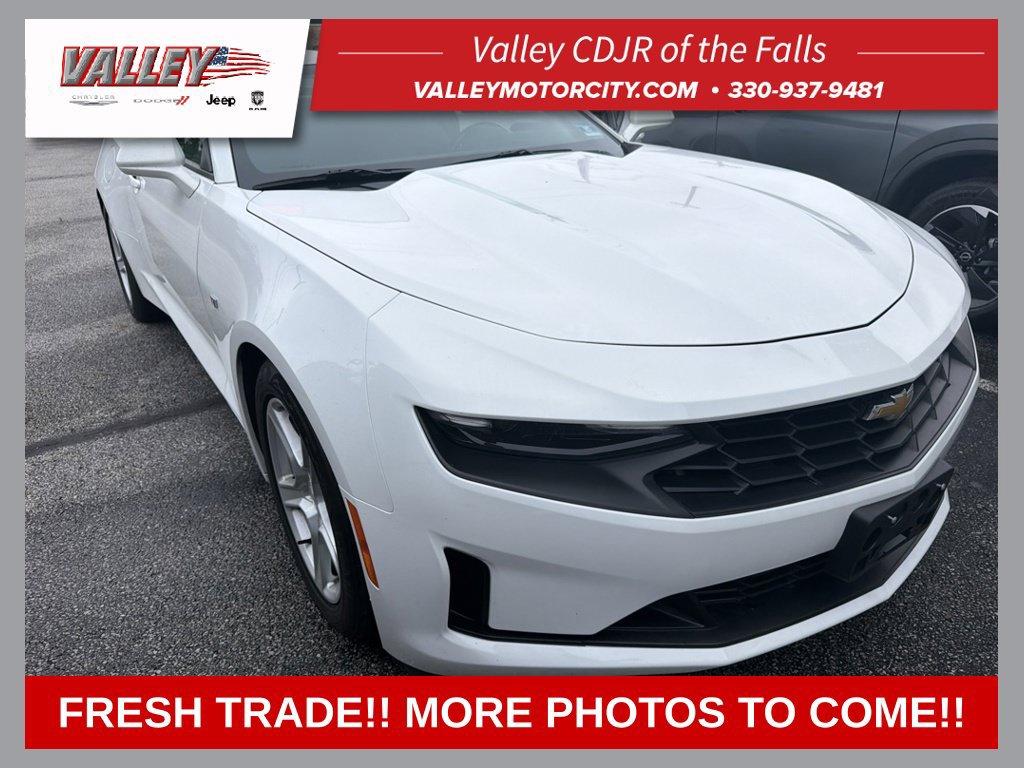 Used 2019 Chevrolet Camaro LT w/ Technology Package RWD image 1
