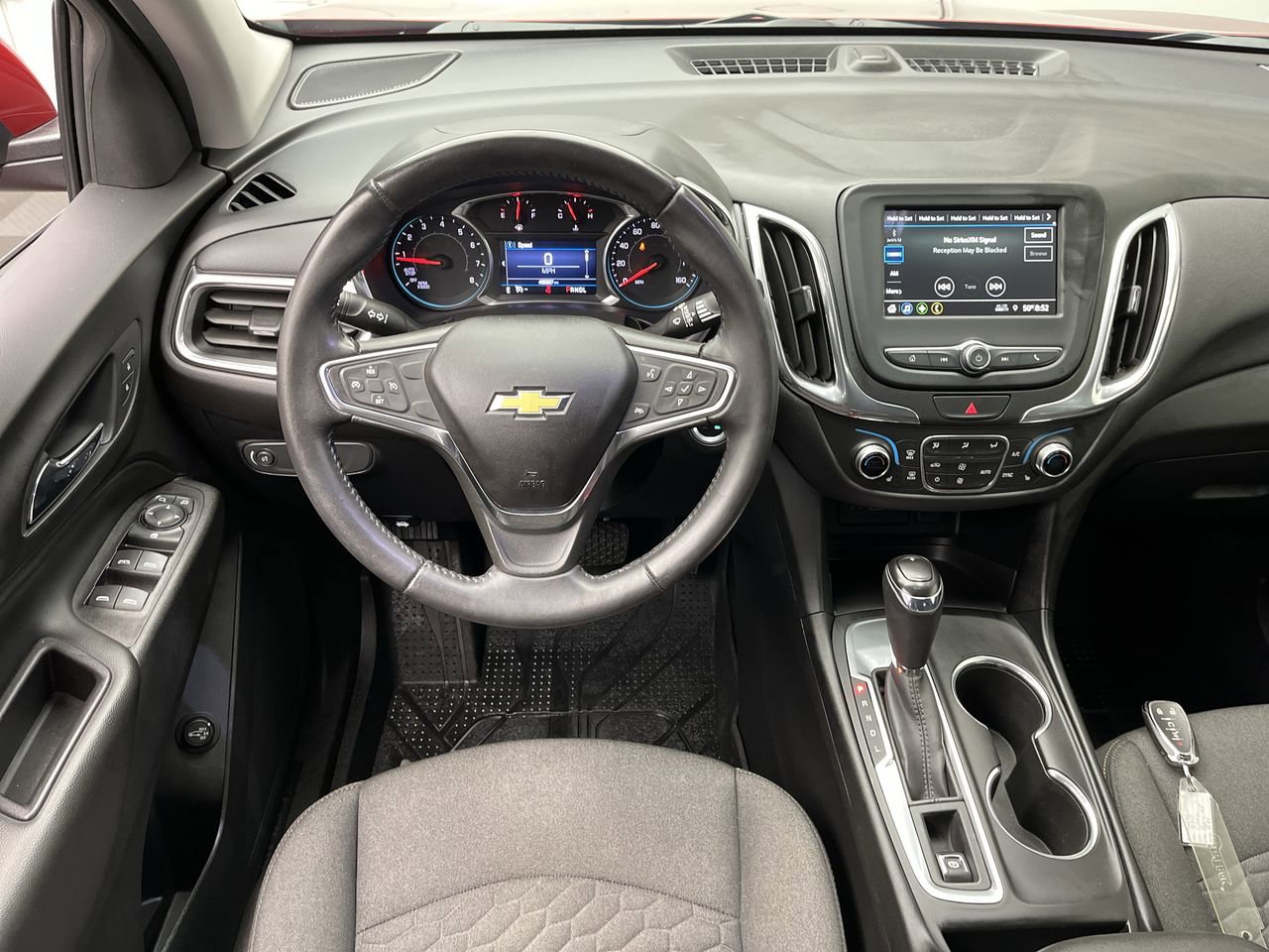 Used 2019 Chevrolet Equinox LT image 17