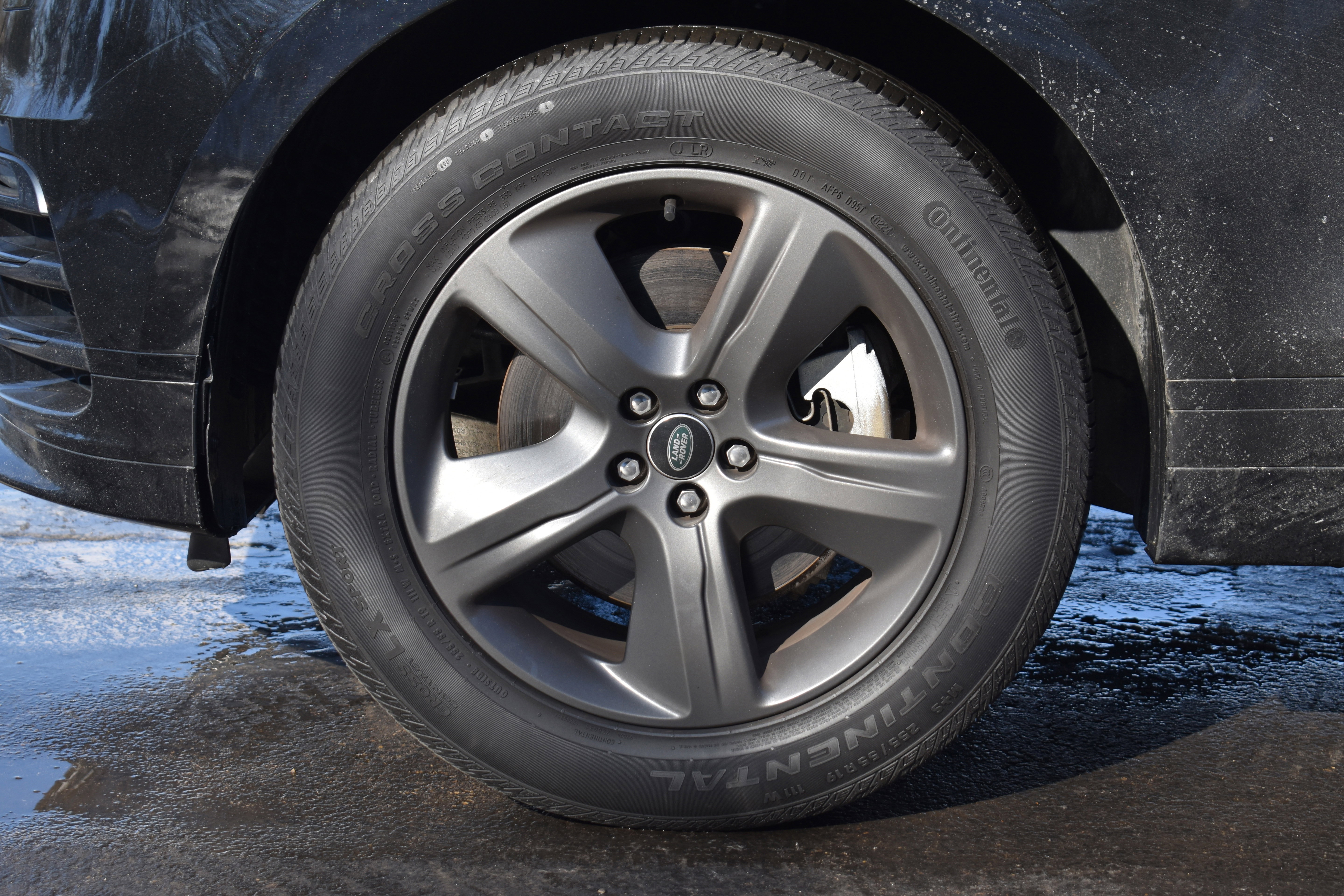 Used 2025 Land Rover Range Rover Velar Dynamic SE image 37