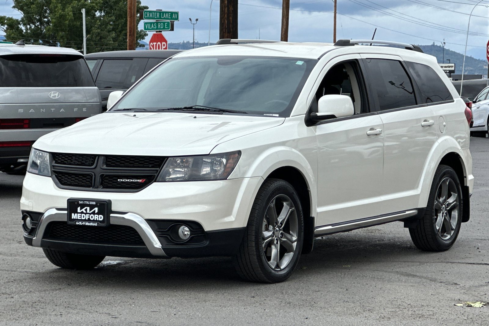 Used 2017 Dodge Journey Crossroad FWD image 9