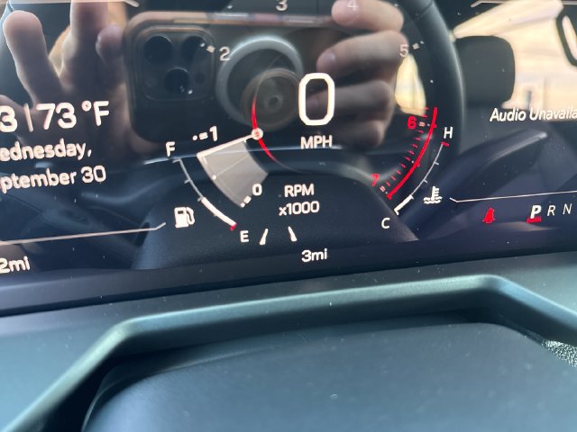 New 2027 GMC Acadia Elevation w/ Elevation Premium Package FWD image 19