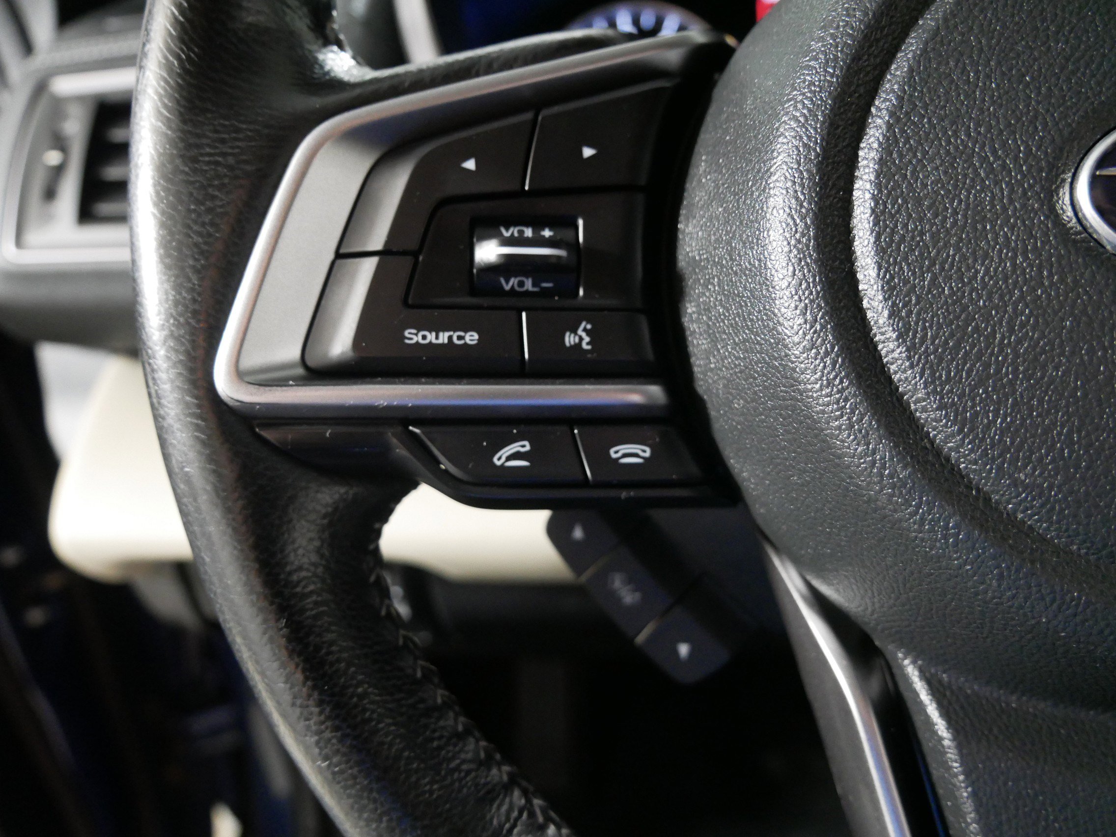 Used 2019 Subaru Ascent Limited AWD/4WD image 27