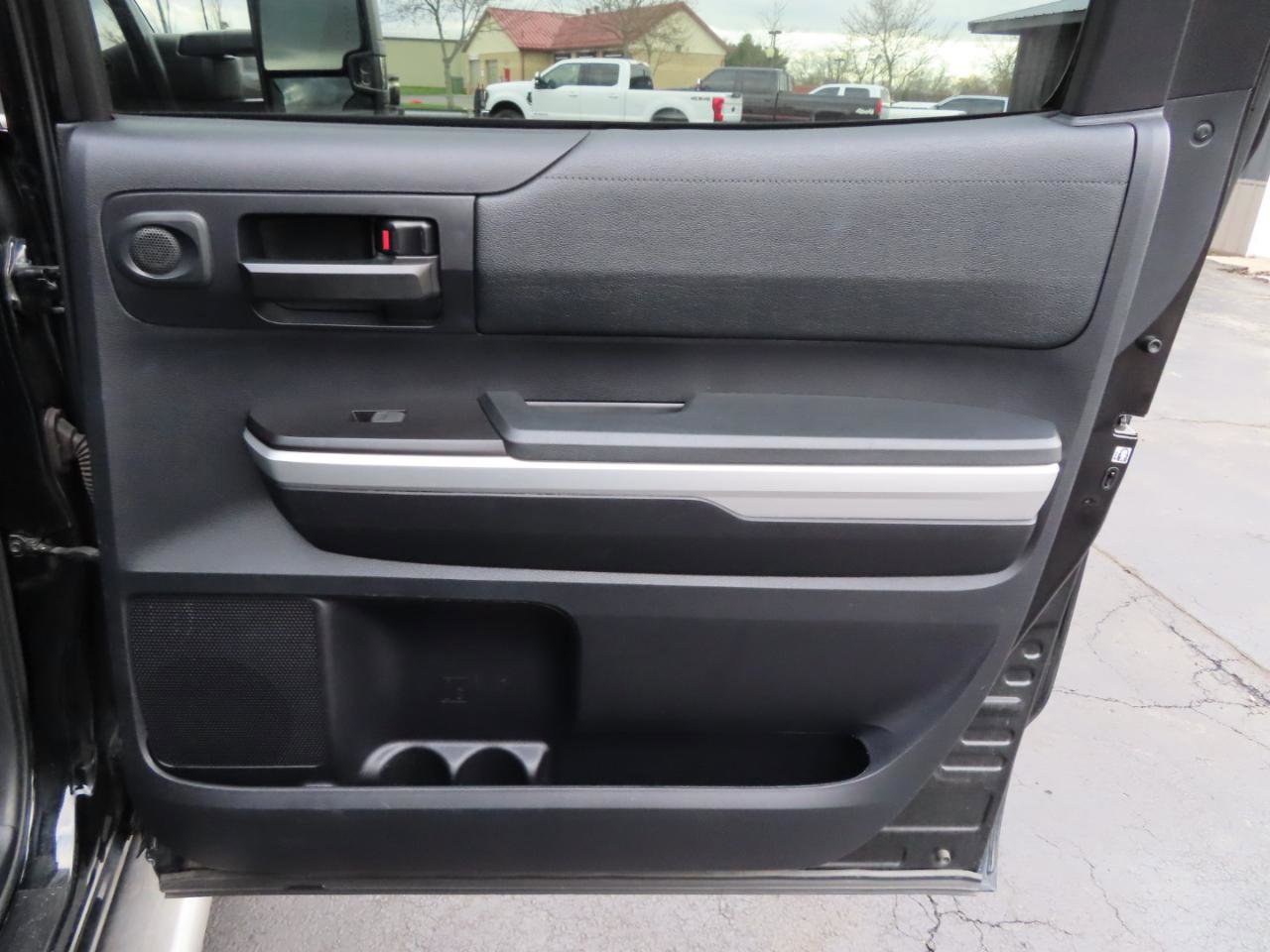 Used 2016 Toyota Tundra SR5 w/ TRD Off Road Package image 44