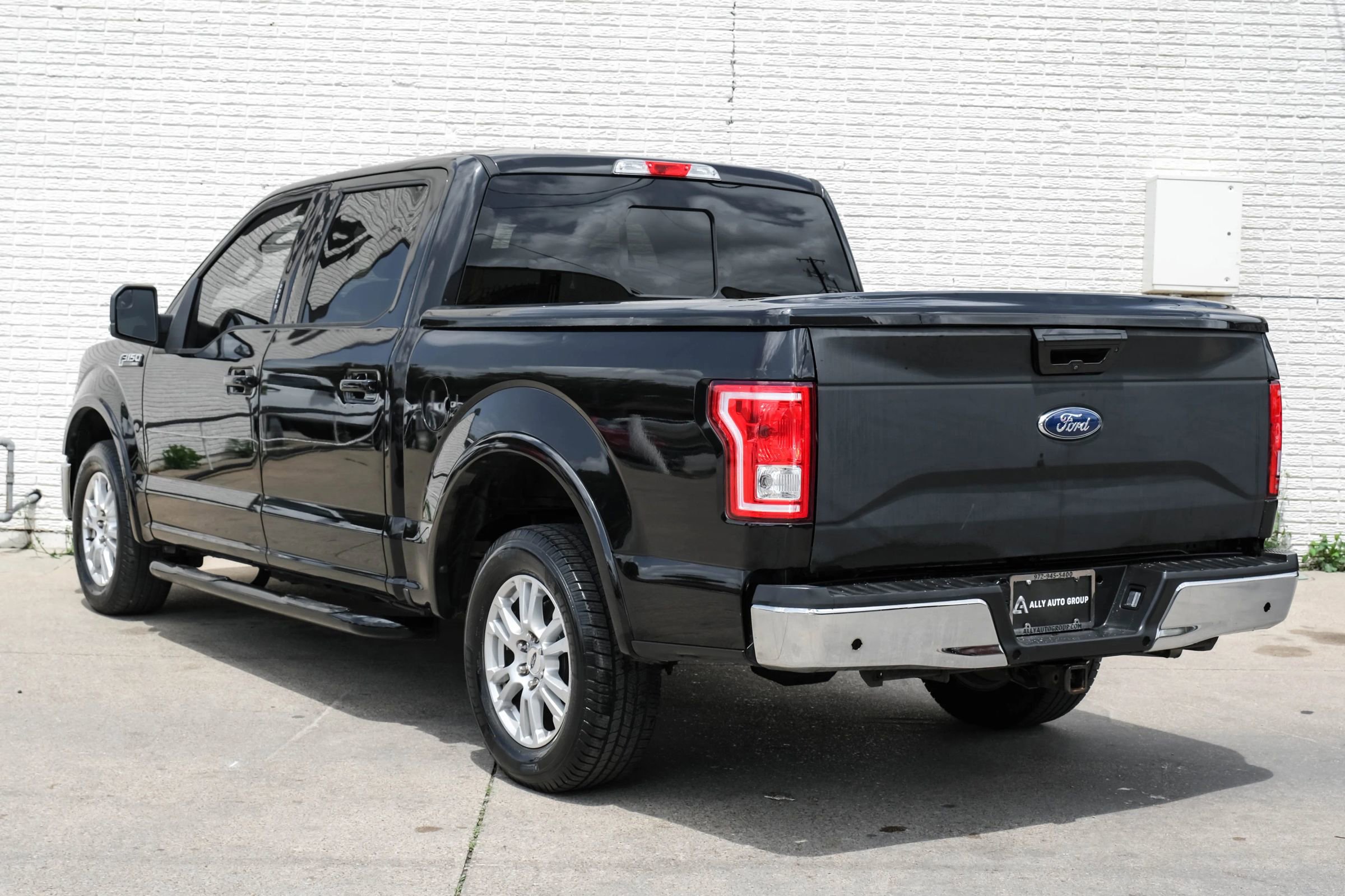 Used 2017 Ford F150 Lariat RWD image 9