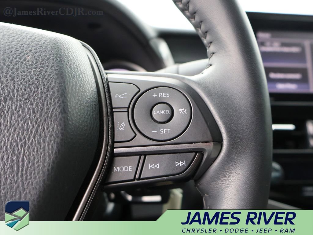 Used 2022 Toyota Camry SE image 27