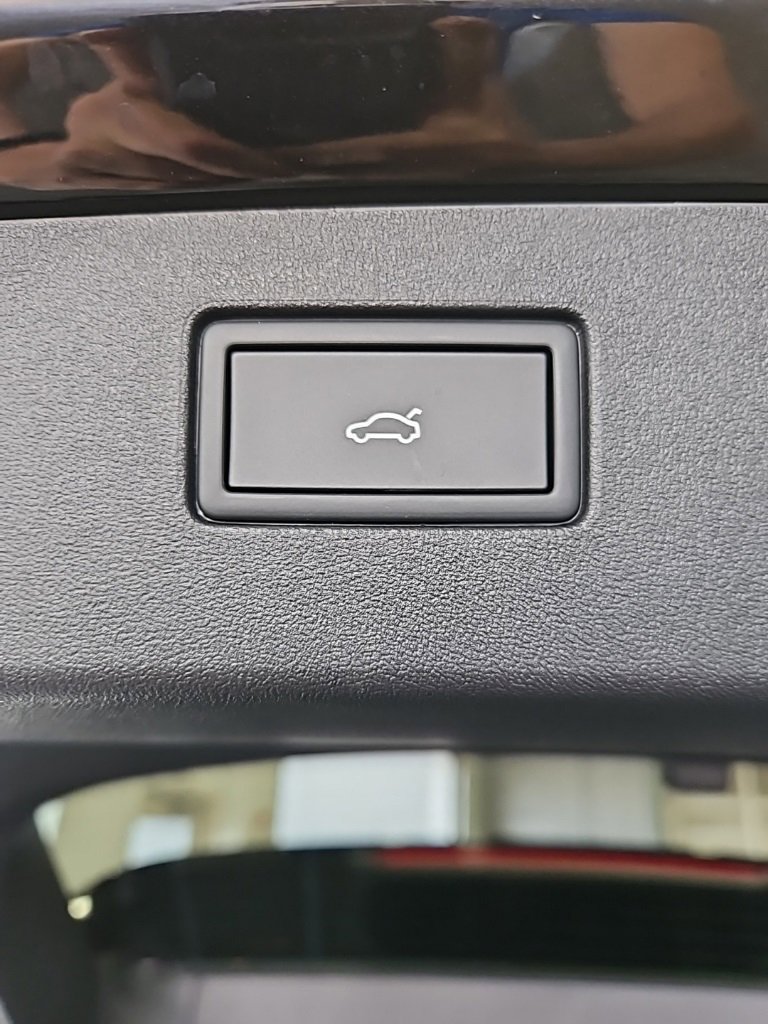 New 2026 Volkswagen Tiguan SE image 20