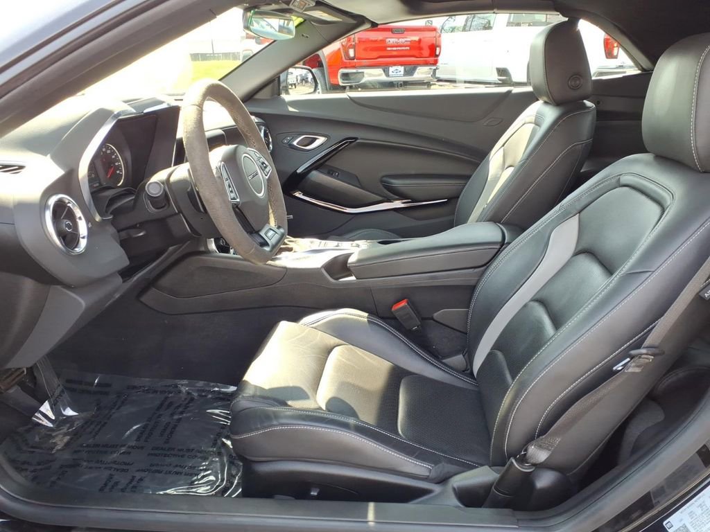 Used 2024 Chevrolet Camaro LT RWD image 26