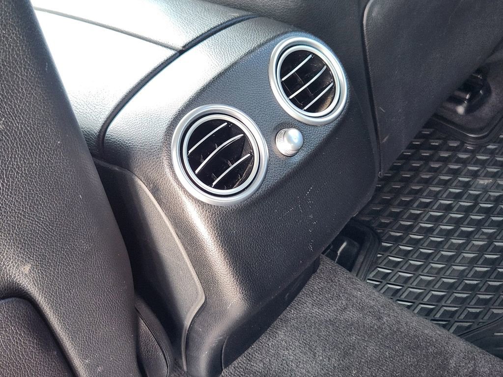 Used 2017 Mercedes-Benz GLC 300 4MATIC image 10