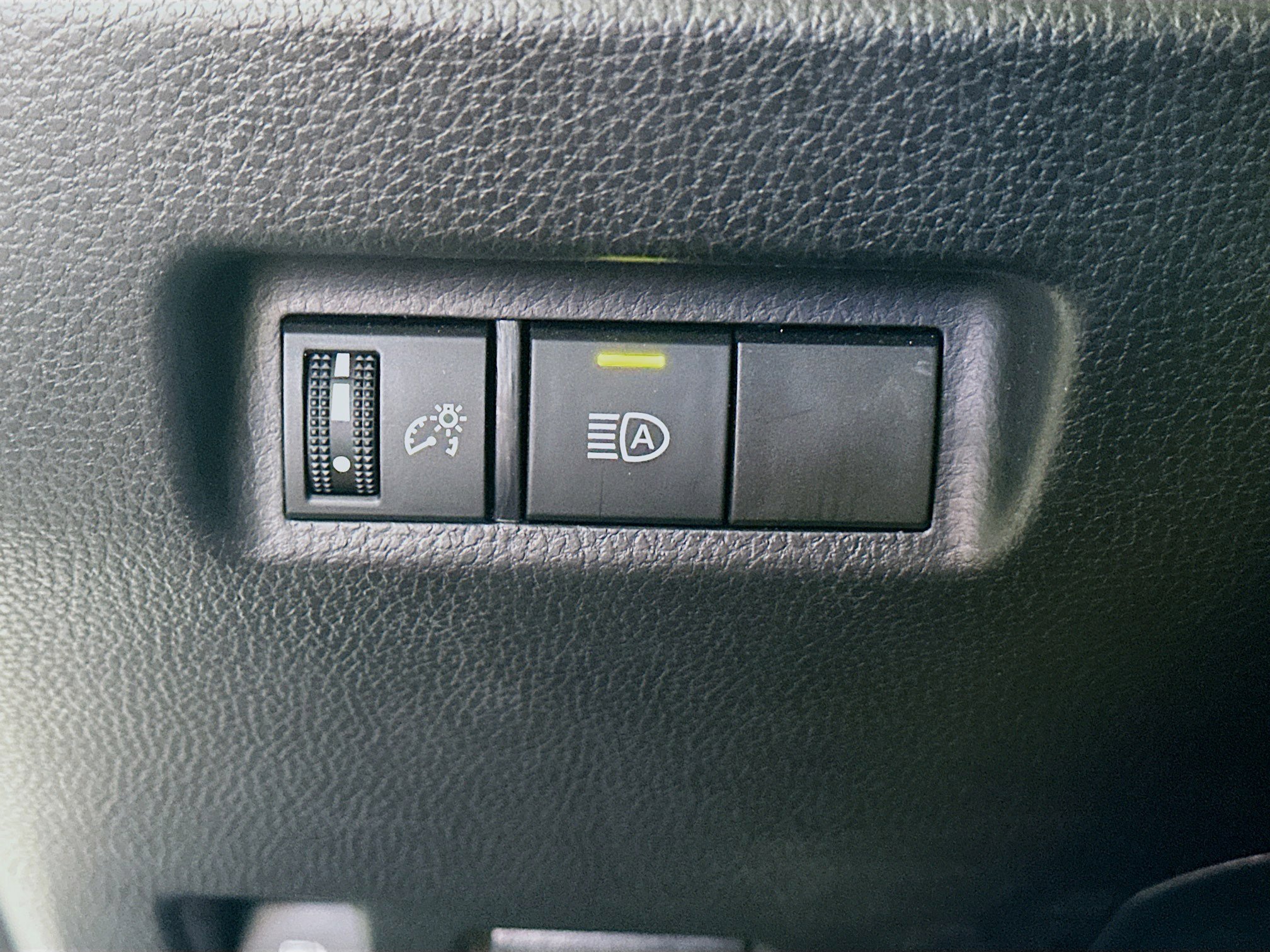 Used 2024 Toyota RAV4 XLE image 17