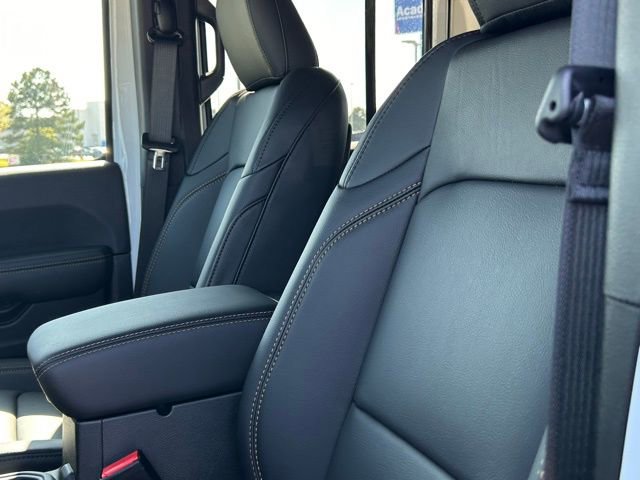 New 2026 Jeep Wrangler Unlimited Sahara image 38