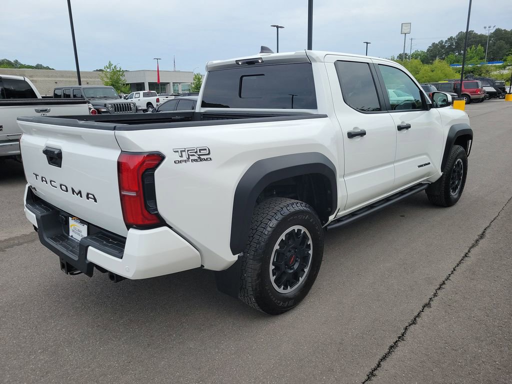 Used 2024 Toyota Tacoma TRD Off-Road w/ TRD Off Road Upgrade Package AWD/4WD image 3