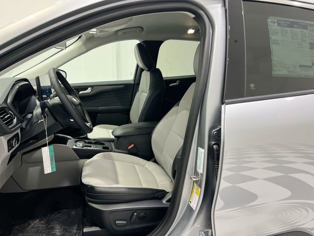 Used 2024 Ford Escape SE FWD image 11