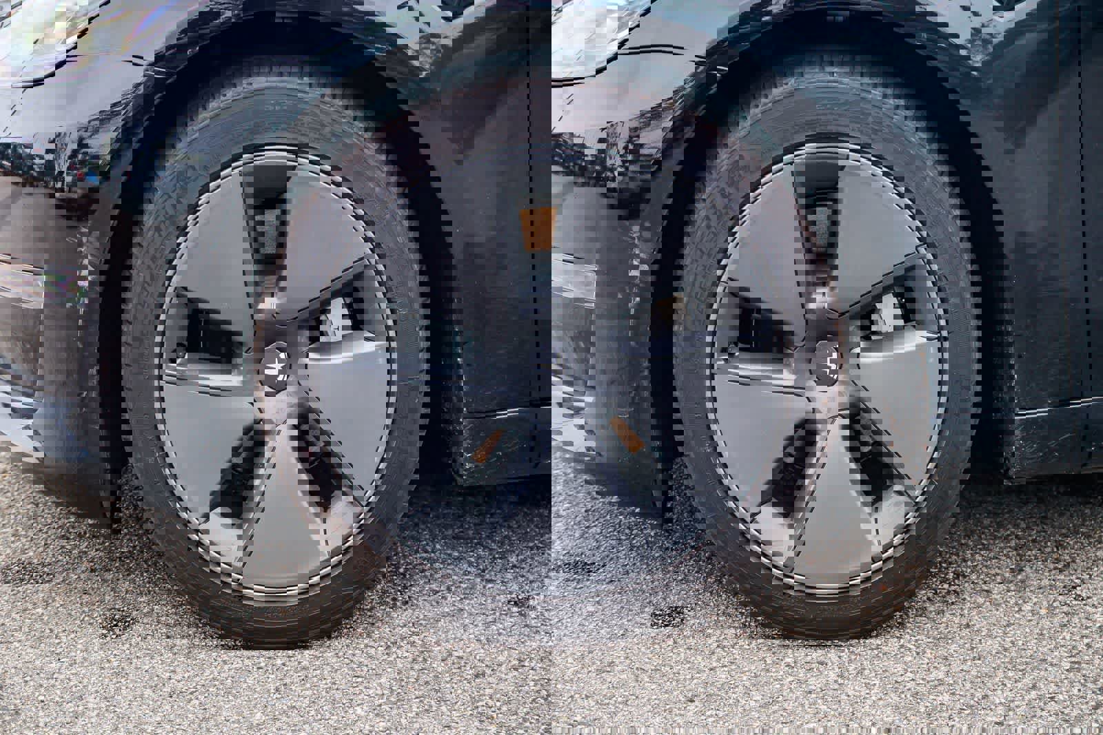 Used 2023 Tesla Model 3 Standard Range image 9