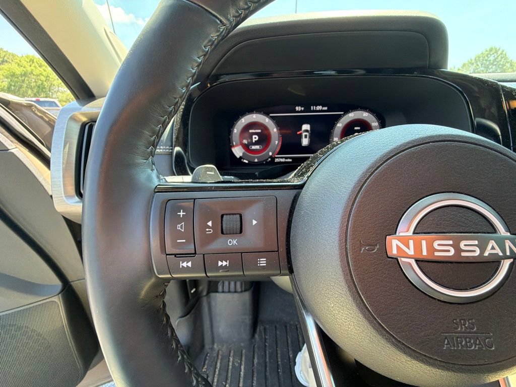 Used 2023 Nissan Pathfinder Platinum AWD/4WD image 5