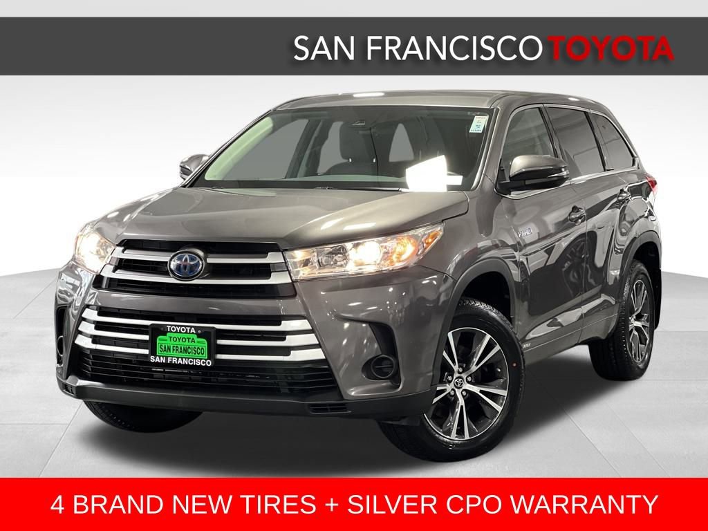 Used 2017 Toyota Highlander LE