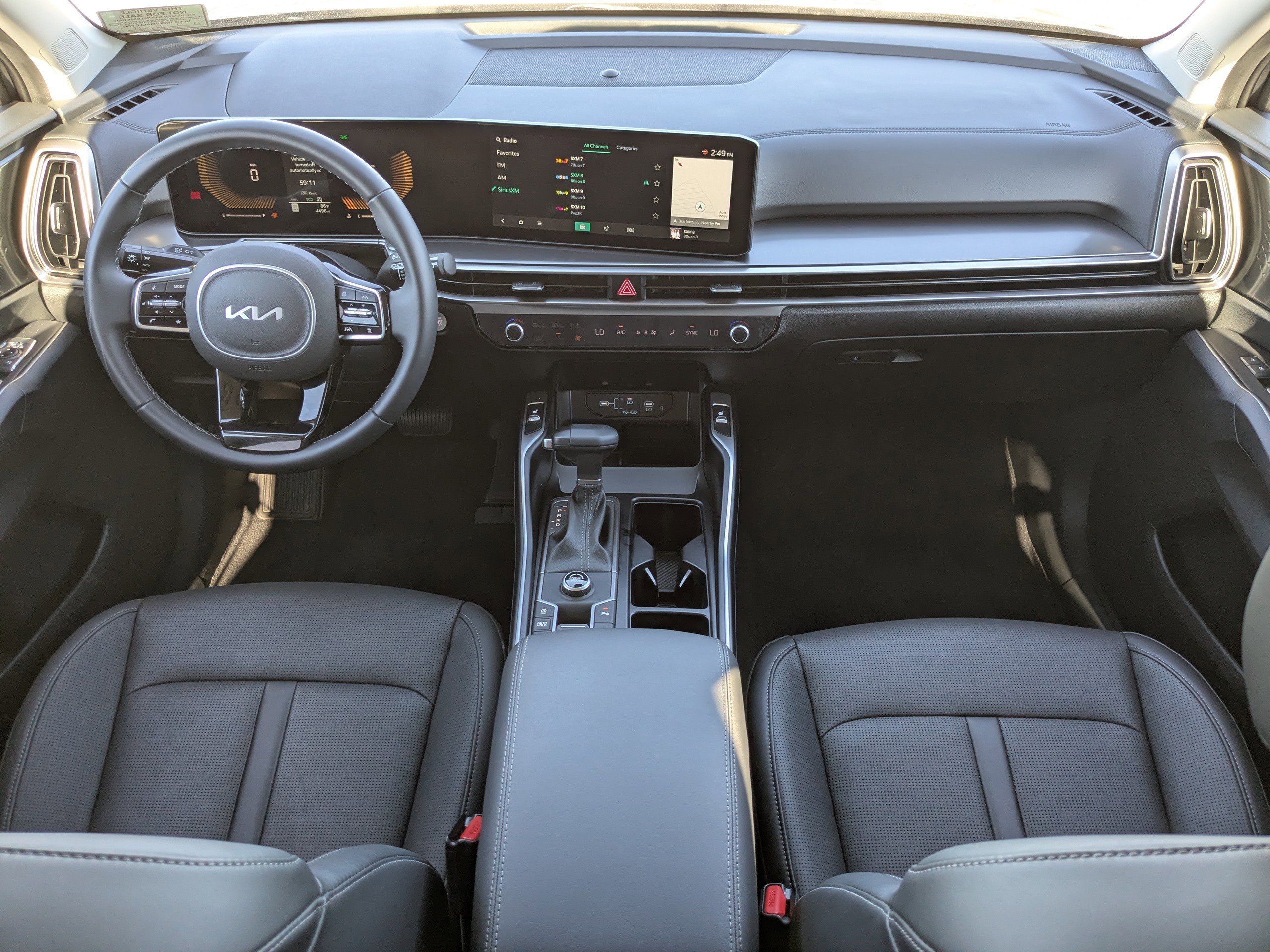 Certified 2025 Kia Sorento S w/ Panoramic Sunroof Package image 17