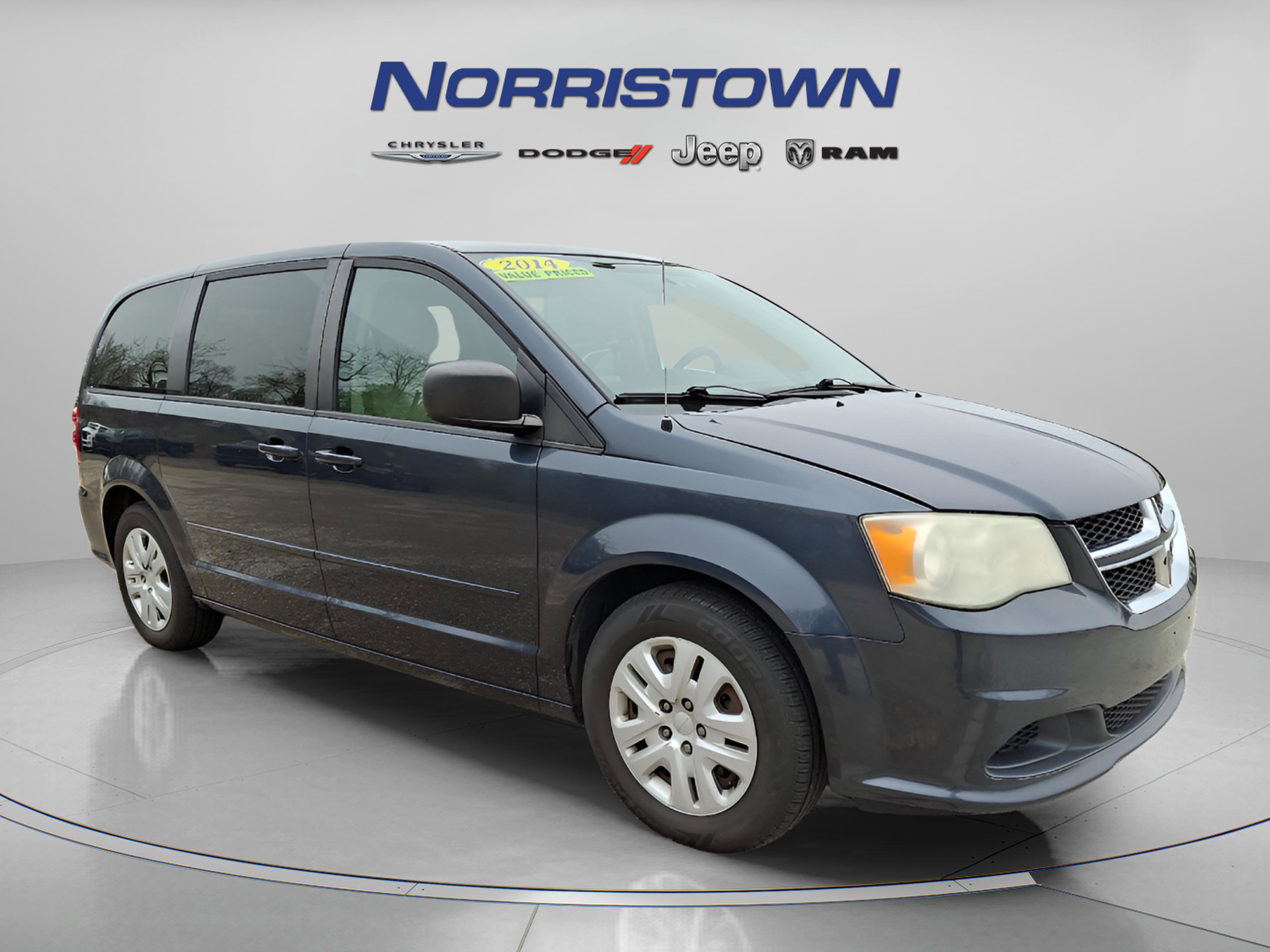Used 2014 Dodge Grand Caravan SE w/ Quick Order Package 29E SE FWD image 1