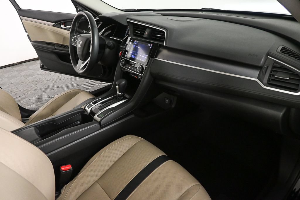 Used 2018 Honda Civic Touring image 21