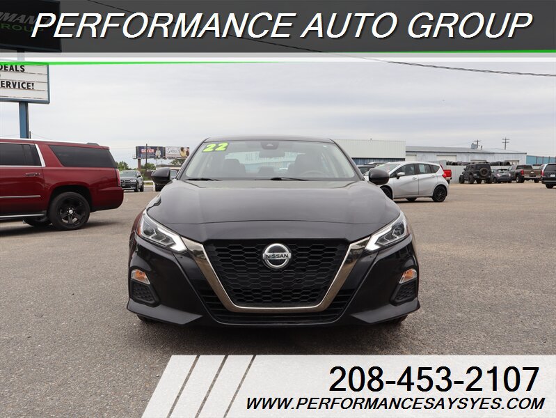 Used 2022 Nissan Altima 2.5 SR FWD image 2