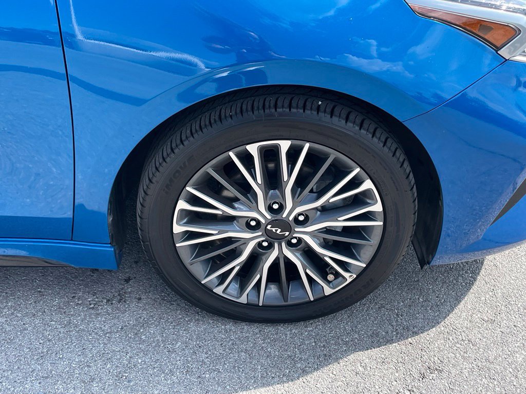 Certified 2023 Kia Forte GT-Line FWD image 32