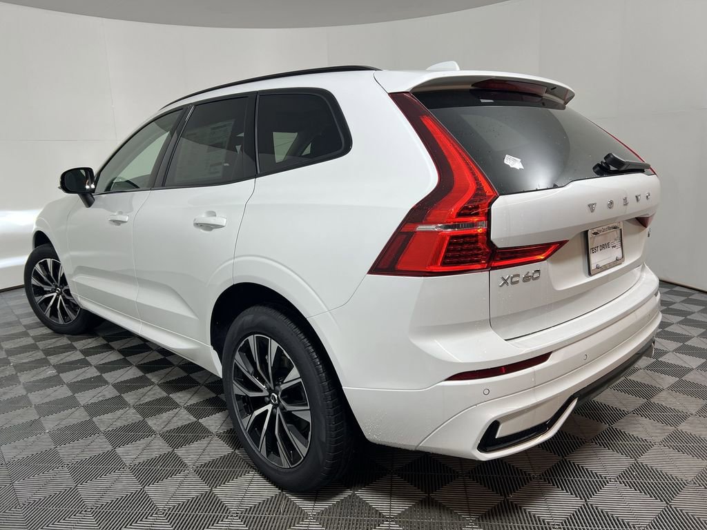 Certified 2025 Volvo XC60 B5 Core w/ Climate Package image 8
