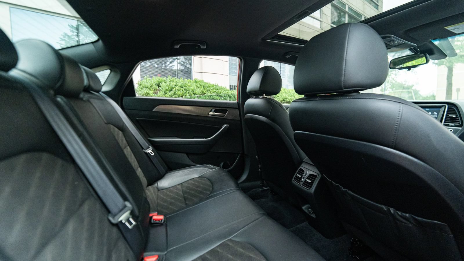 Used 2019 Hyundai Sonata Sport w/ Tech Package 03 FWD image 16