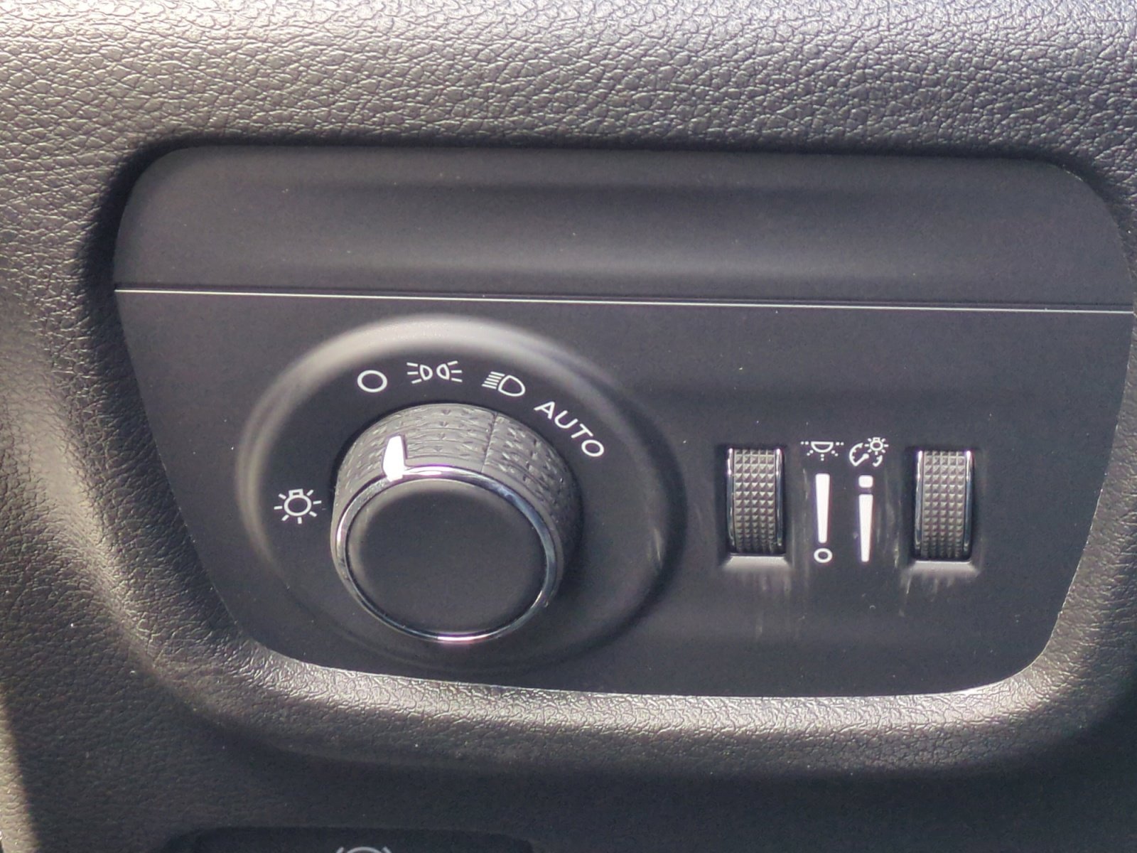 New 2026 Jeep Grand Cherokee Laredo X image 30