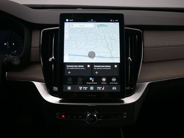 New 2026 Volvo XC90 B5 Plus w/ Protection Package Premier AWD/4WD image 13
