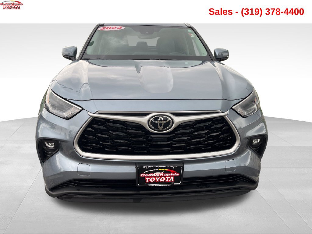 Used 2022 Toyota Highlander XLE AWD/4WD image 10