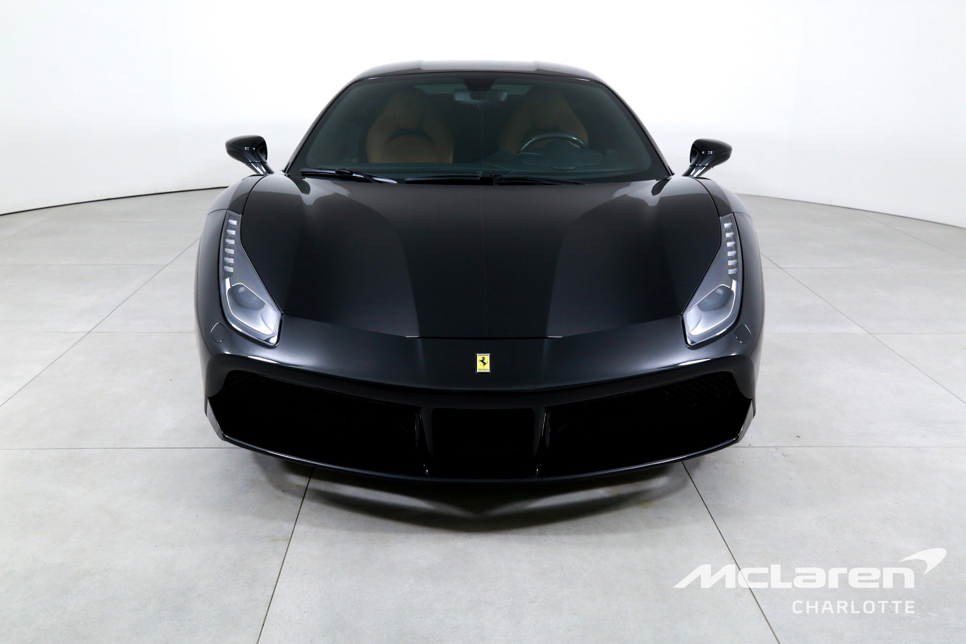 Used 2018 Ferrari 488 GTB RWD image 4