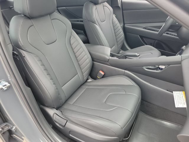 New 2026 Hyundai Elantra SEL Sport FWD image 19