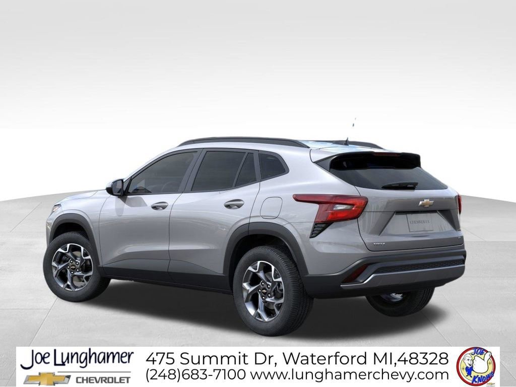 New 2026 Chevrolet Trax LT FWD image 3