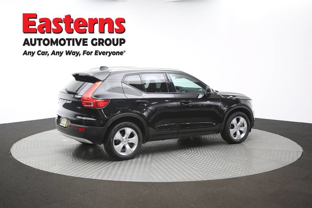 Used 2022 Volvo XC40 T5 Momentum AWD/4WD image 44