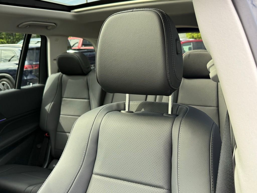 New 2026 Mercedes-Benz GLS 450 4MATIC image 3
