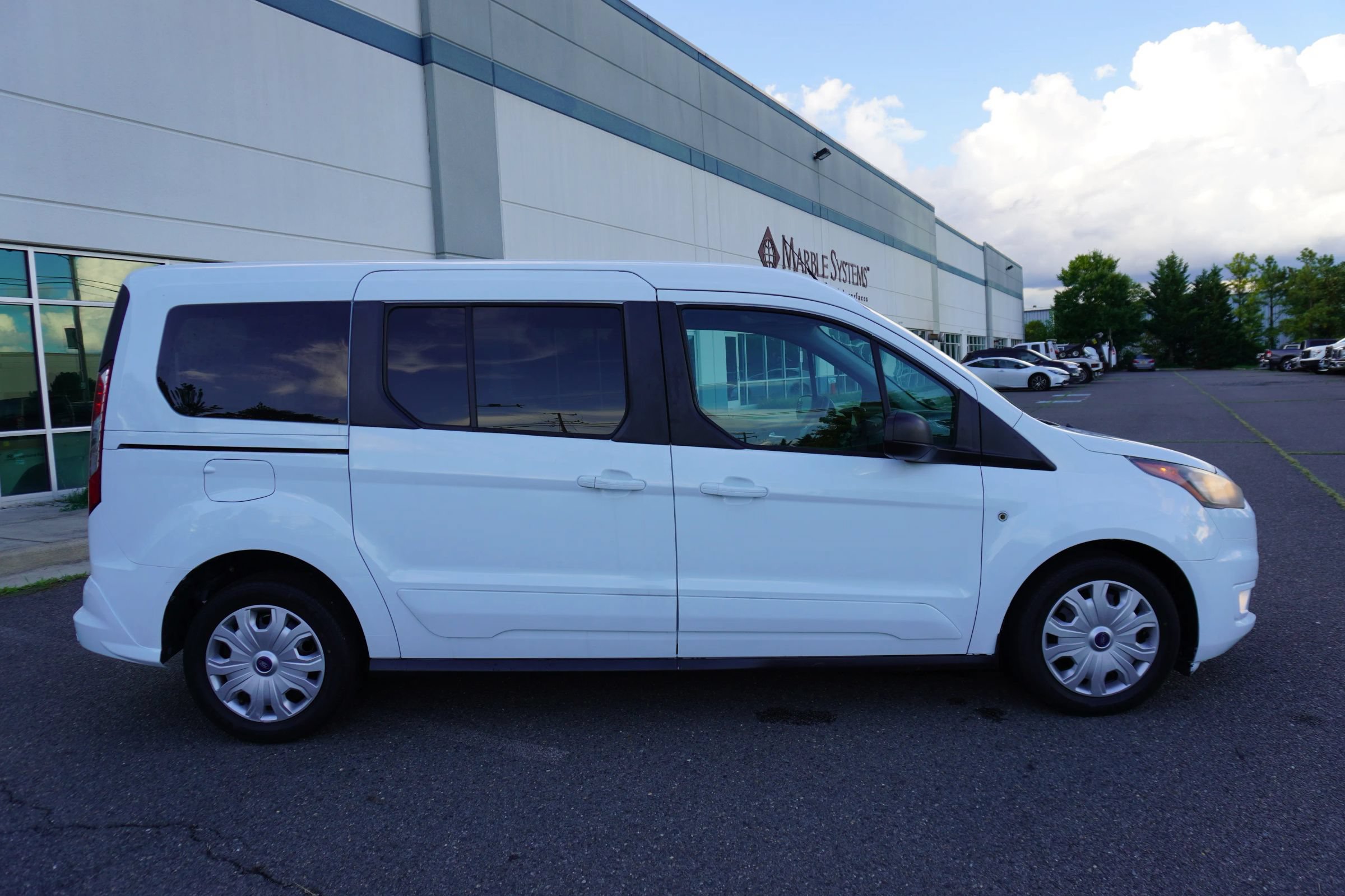Used 2021 Ford Transit Connect XLT FWD image 8