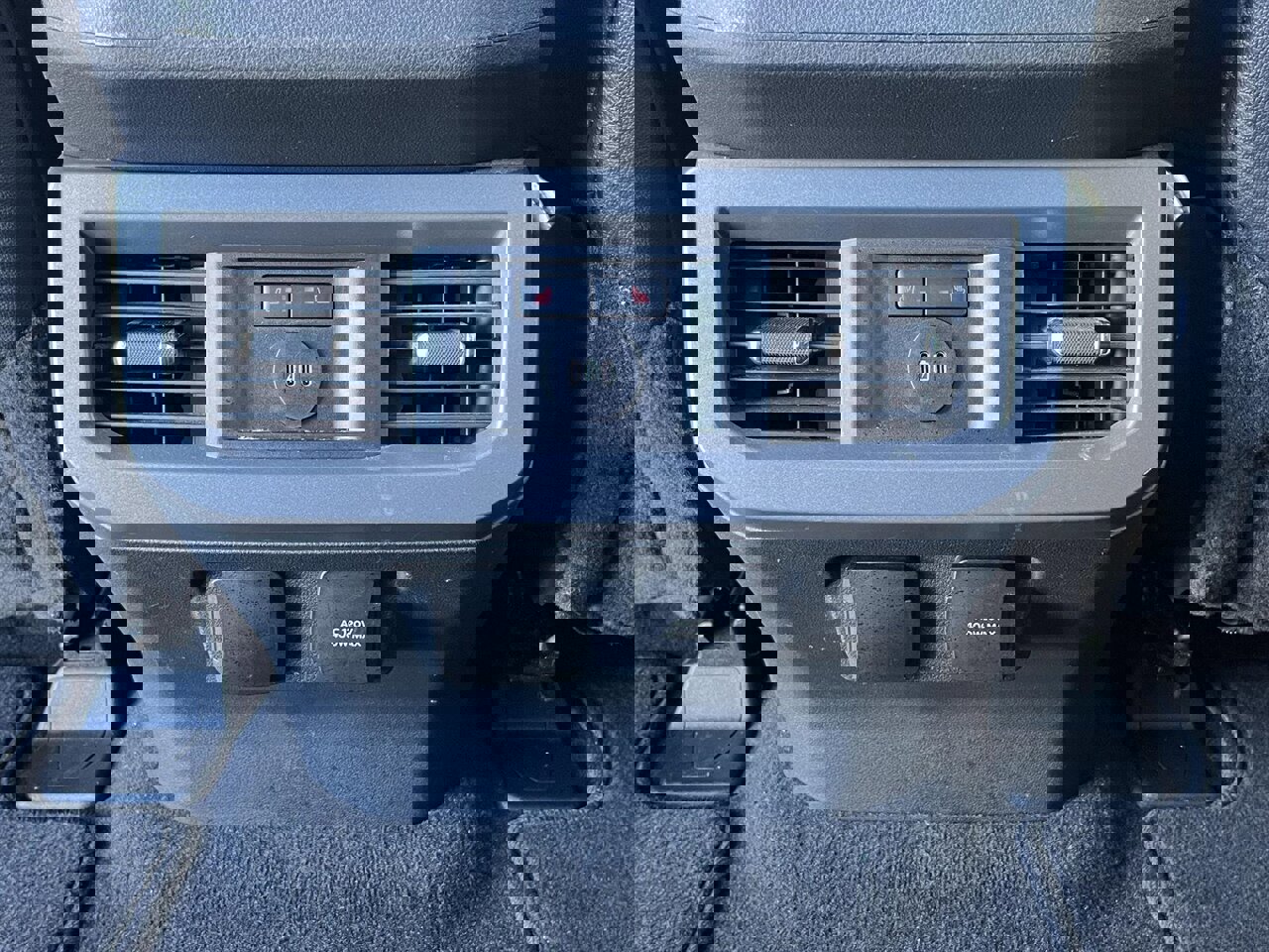 Used 2024 Ford F250 Lariat image 22