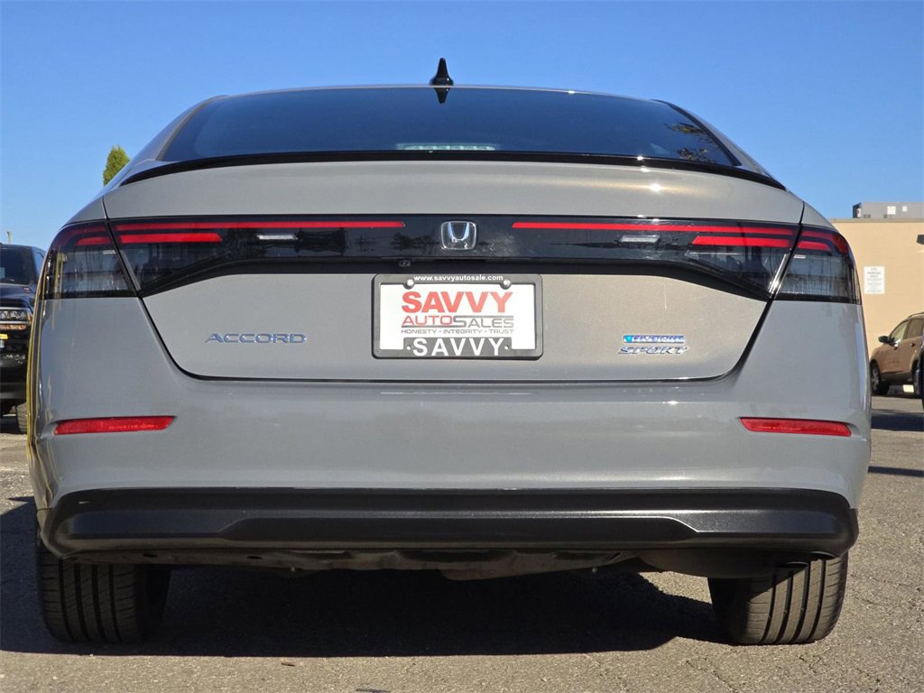 Used 2025 Honda Accord Sport image 16