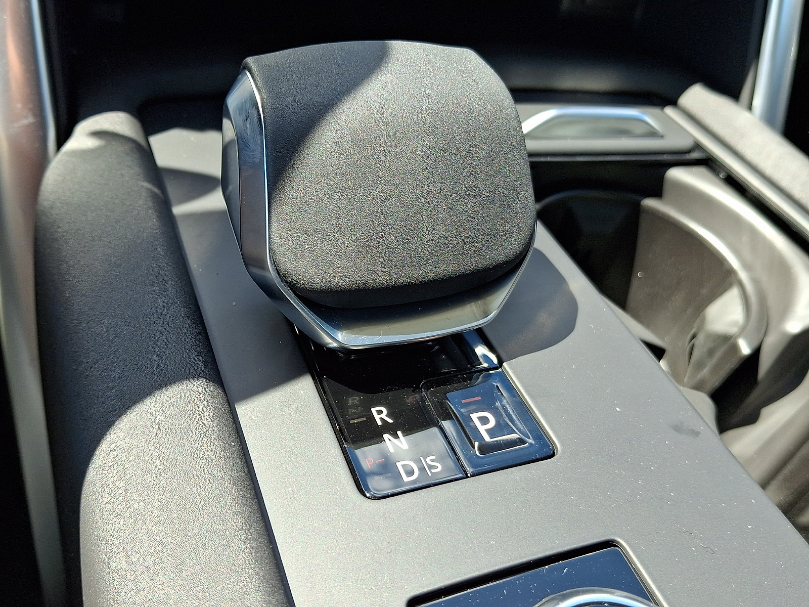 New 2026 Land Rover Discovery S AWD/4WD image 13