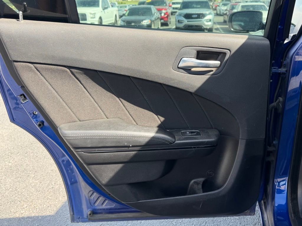 Used 2021 Dodge Charger SXT w/ Blacktop Package RWD image 14