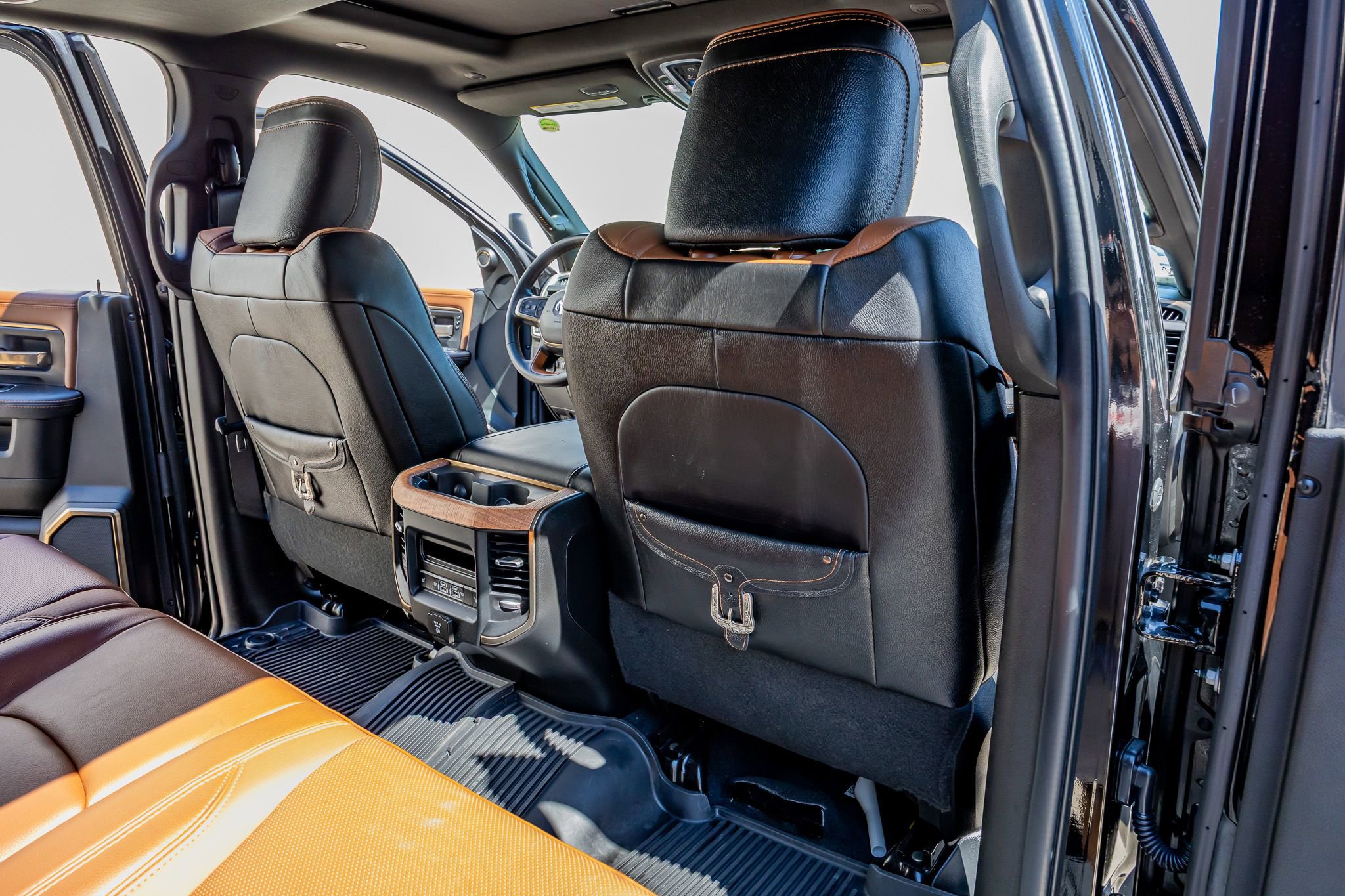 Used 2024 RAM 2500 Limited w/ Safety Group image 31